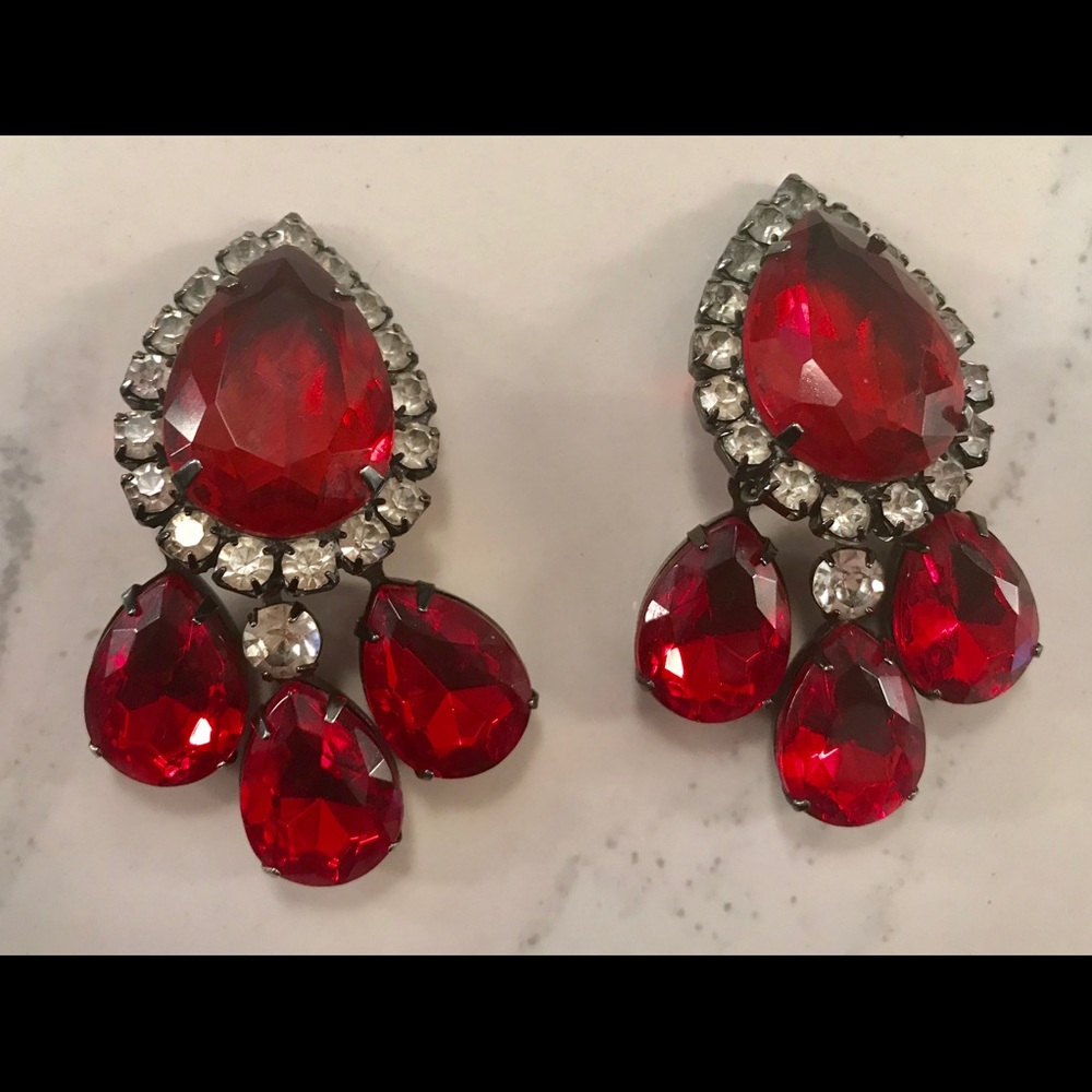 Red rhinestone earrings. Inverted tear drop.